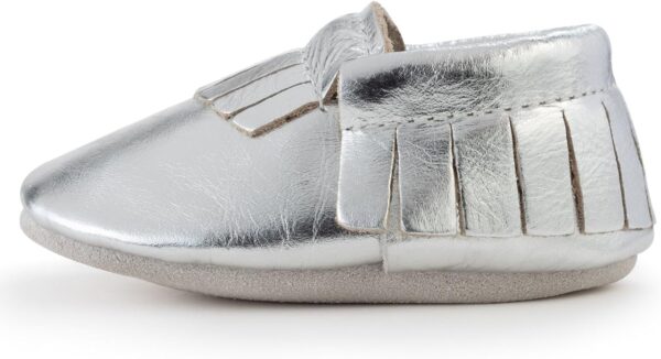 Silver:Baby moccasins: 100% high quality leather, soft soles to promote foot development